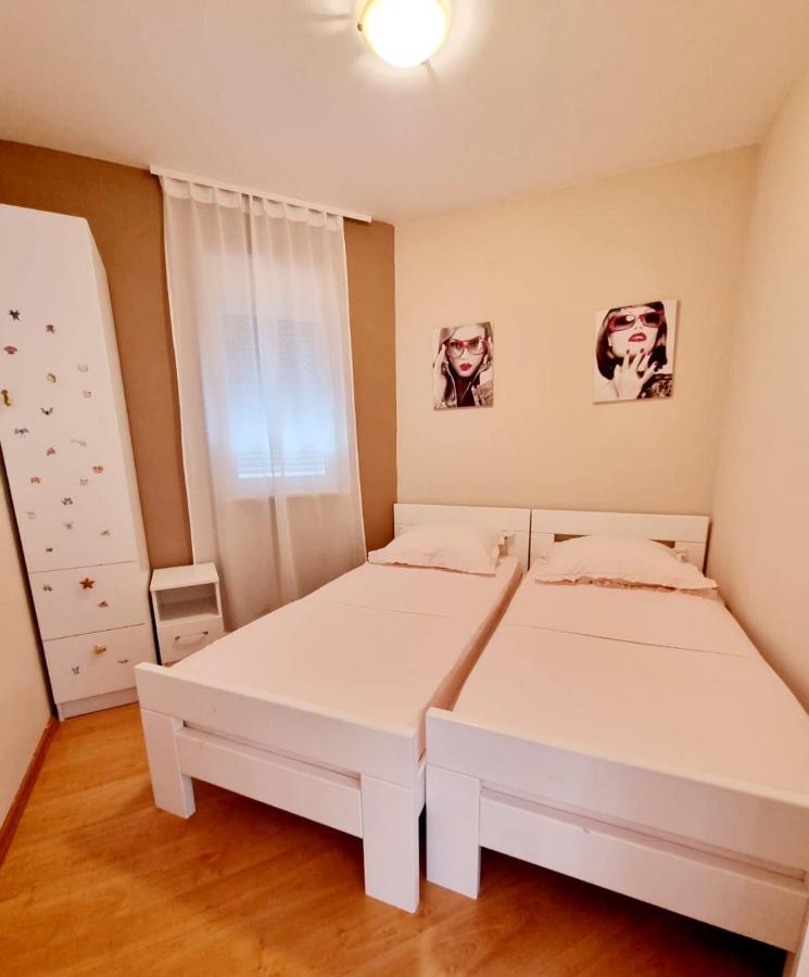 Apartment Iva เคล็ค ภายนอก รูปภาพ